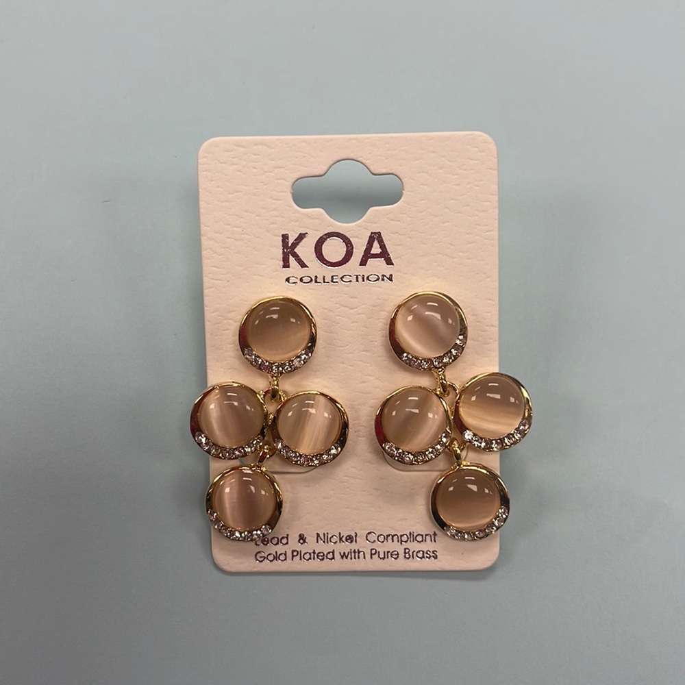 Gold champagne pearl dangle earrings